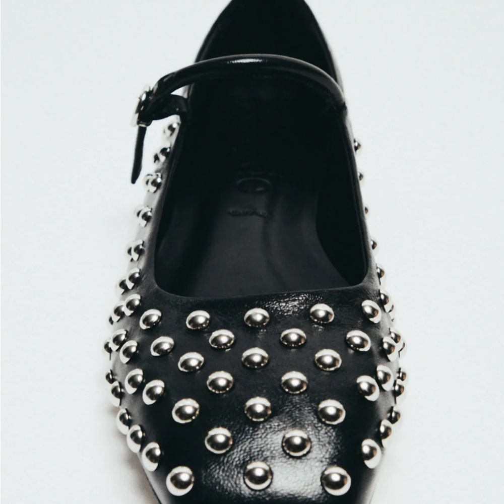Limited Edition - Aeyde Studded Uma Flats